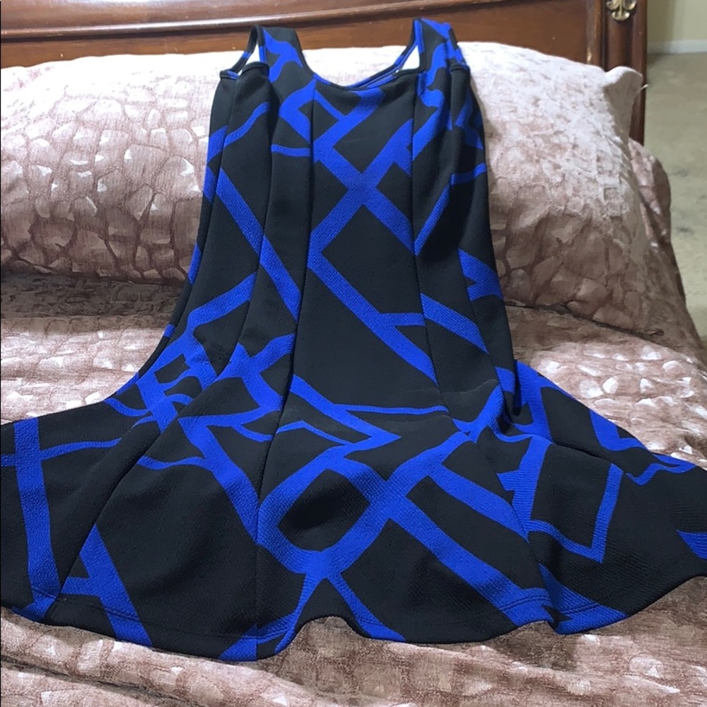 Tank stretch flow dress black and blue
